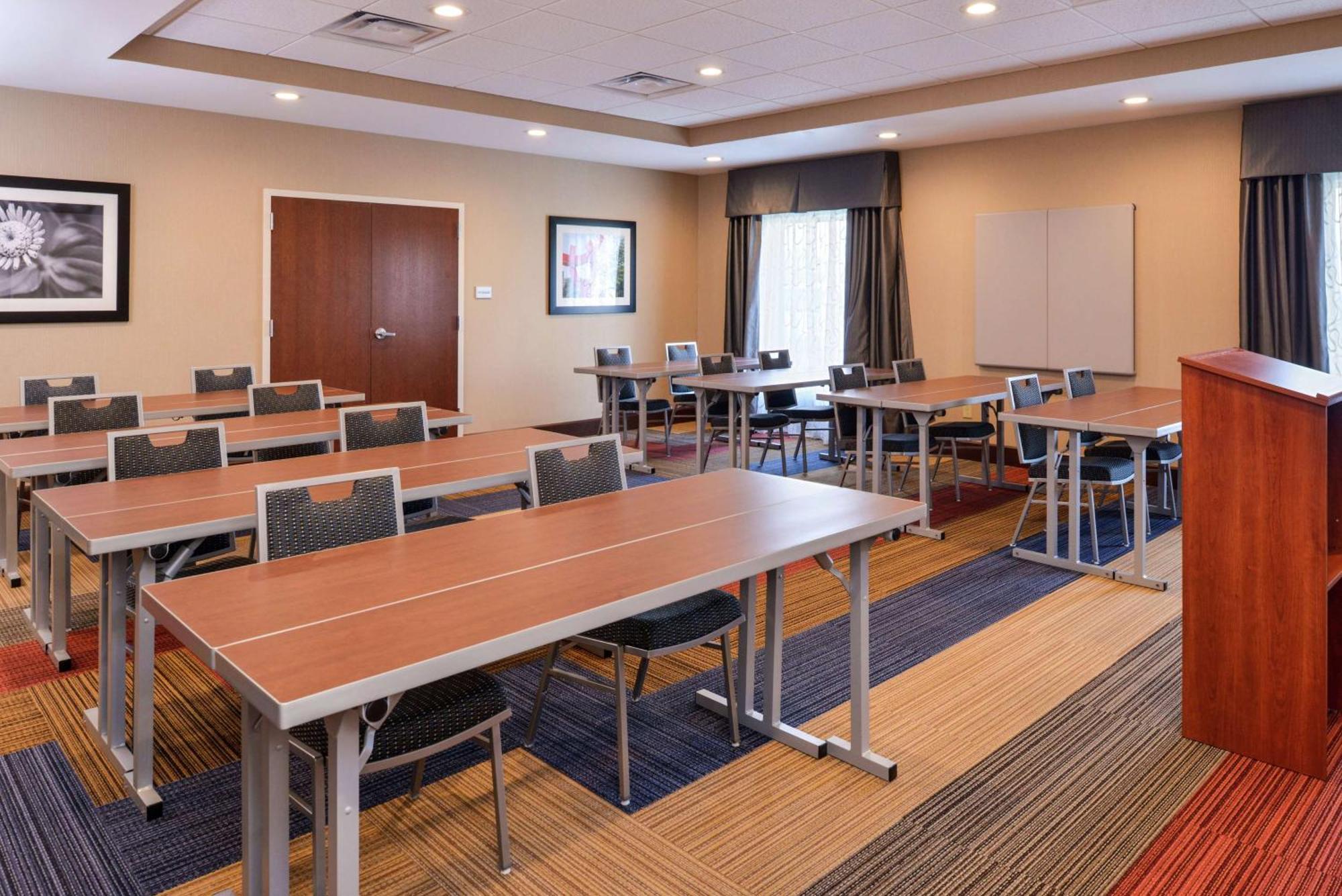 Hampton Inn & Suites By Hilton Lonoke Exteriör bild