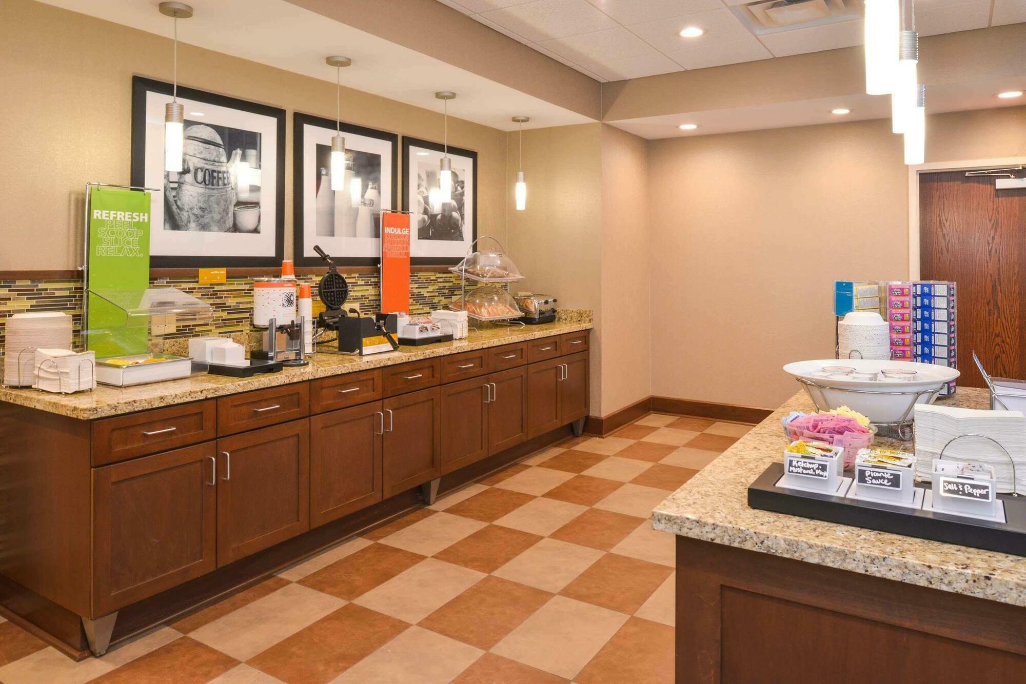 Hampton Inn & Suites By Hilton Lonoke Exteriör bild